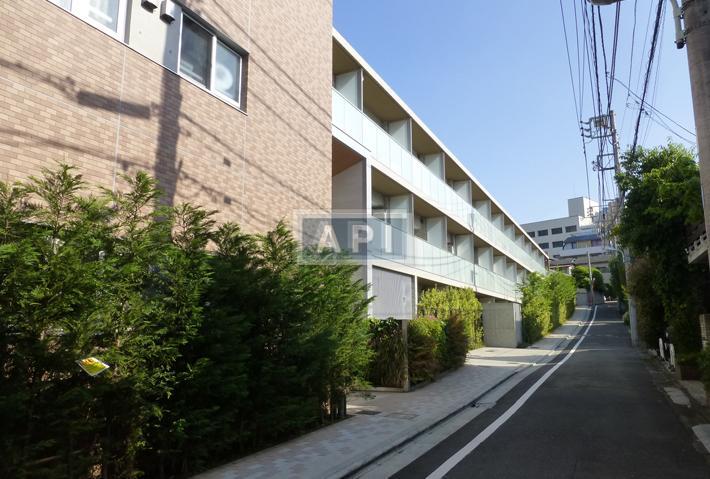  | COMFORIA MEGURO-AOBADAI Exterior photo 02
