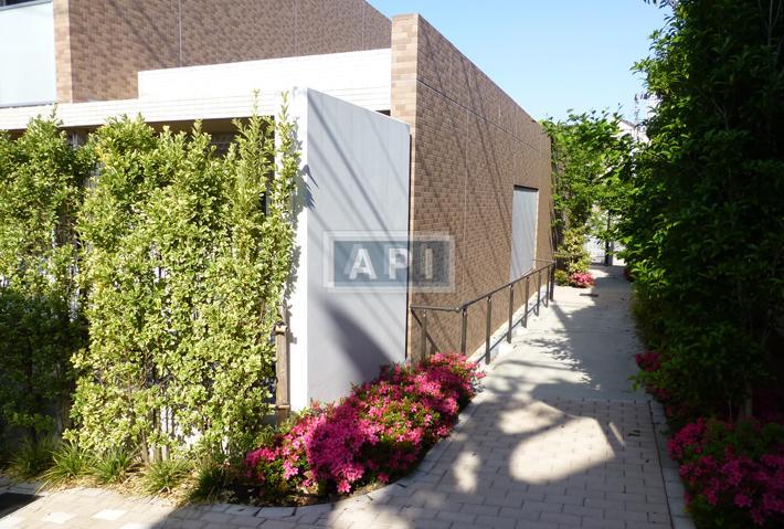  | COMFORIA MEGURO-AOBADAI Exterior photo 04