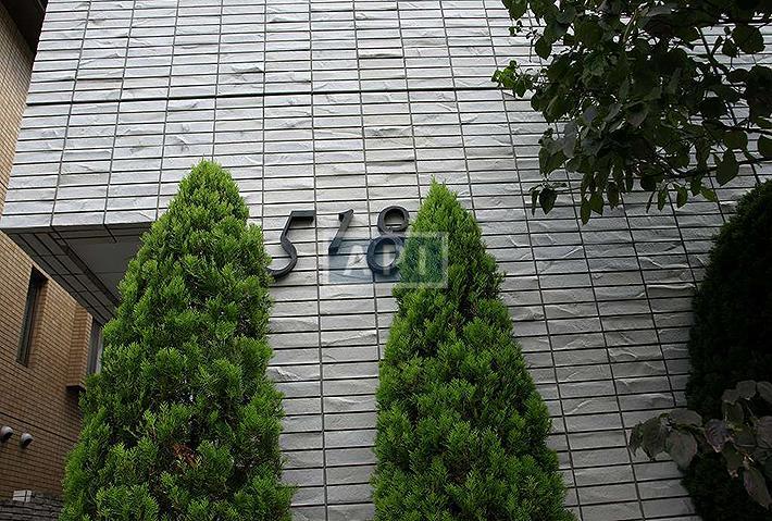  | 518 Exterior photo 04