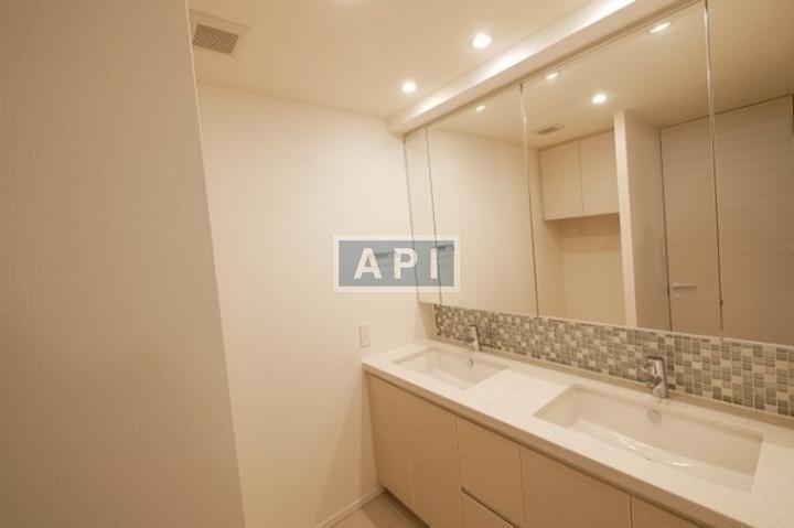  | COMFORIA SHINJUKU EASTSIDE TOWER Interior photo 03