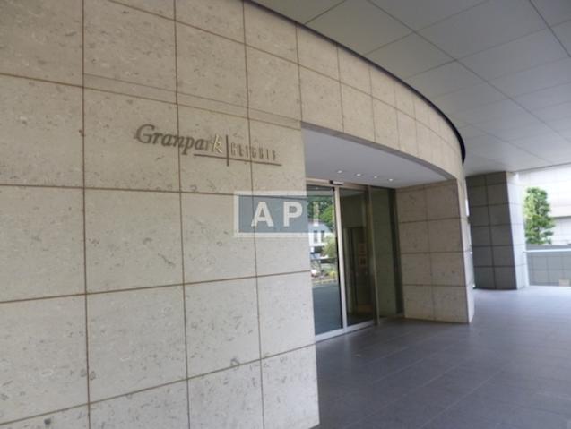  | GRAND PARK HEIGHTS Exterior photo 04