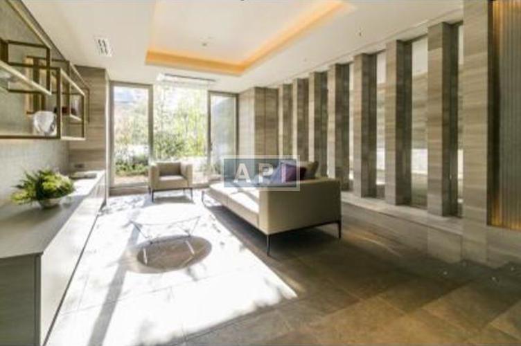  | PARK AXIS OMOTESANDO RESIDENCE Exterior photo 04