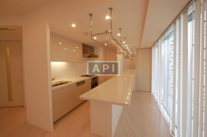  | COMFORIA SHINJUKU EASTSIDE TOWER Interior photo 03