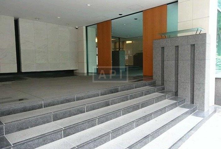  | PARK HOUSE JINGU-GAIEN Exterior photo 02