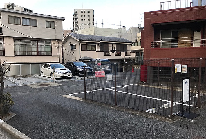  |  Exterior photo 10