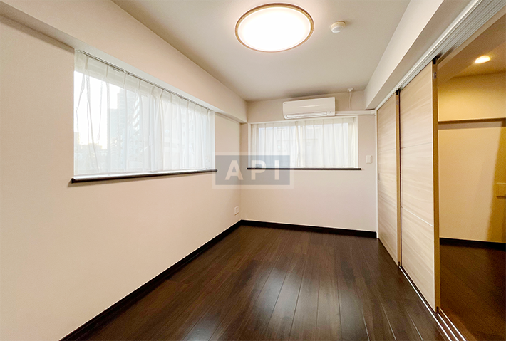  |  Interior photo 07