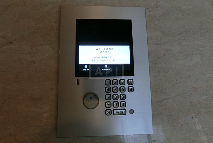  |  Exterior photo 07