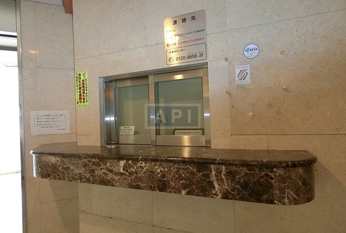  |  Exterior photo 08