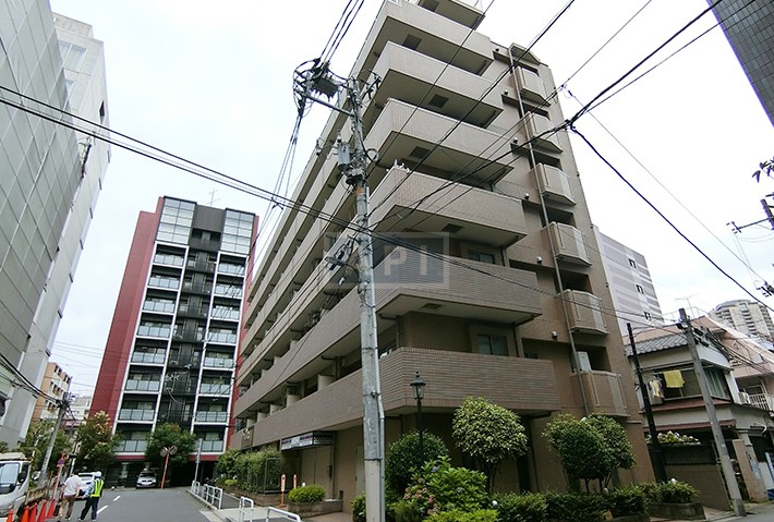  |  Exterior photo 03