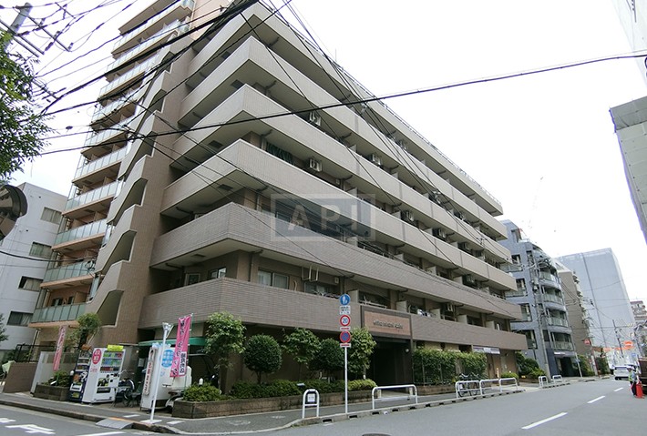  |  Exterior photo 01