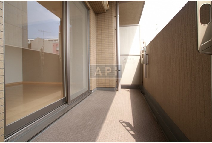  |  Interior photo 13