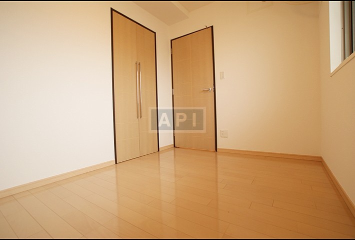  |  Interior photo 07