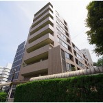  | PARETRE AGE  Exterior photo 01