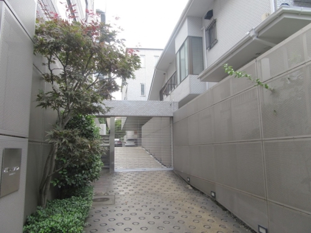  | SHOTO COURT HOUSE Exterior photo 03