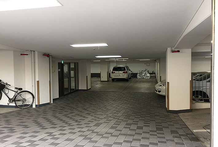  | VICTORIA COURT EAST Exterior photo 07