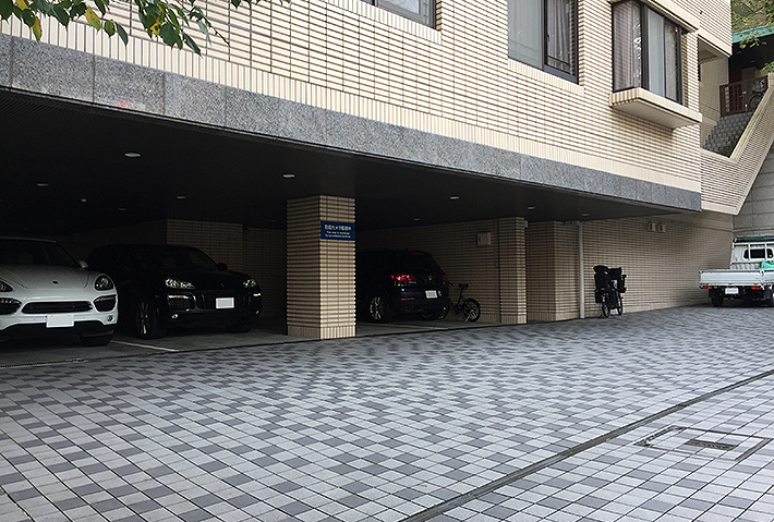  | VICTORIA COURT EAST Exterior photo 03