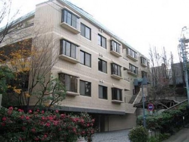  | VICTORIA COURT EAST Exterior photo 02