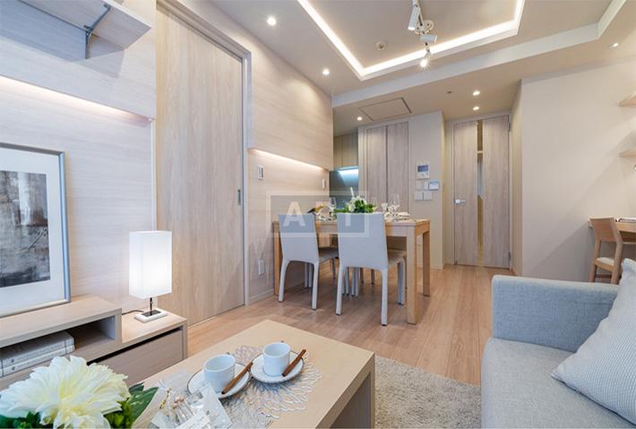  |  Interior photo 04