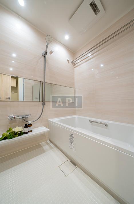  |  Interior photo 11