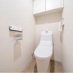  |  Interior photo 10