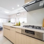  |  Interior photo 04