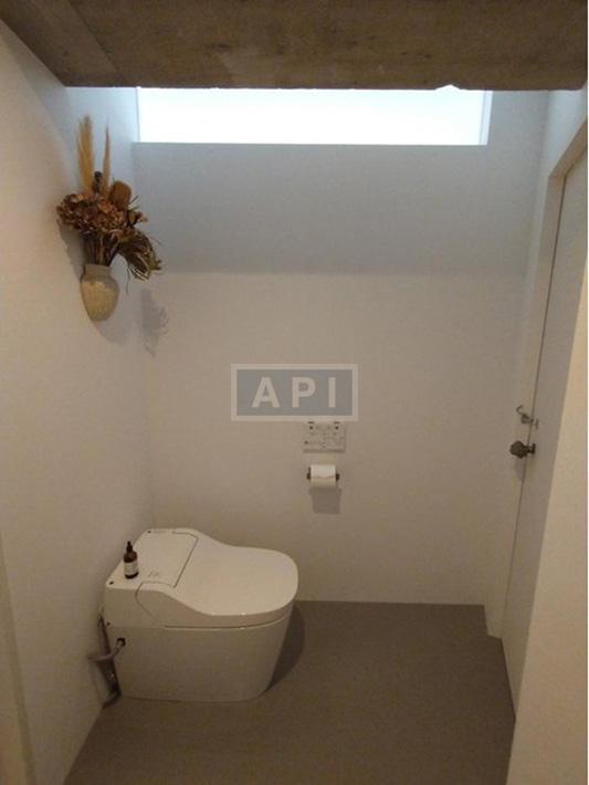  |  Interior photo 07