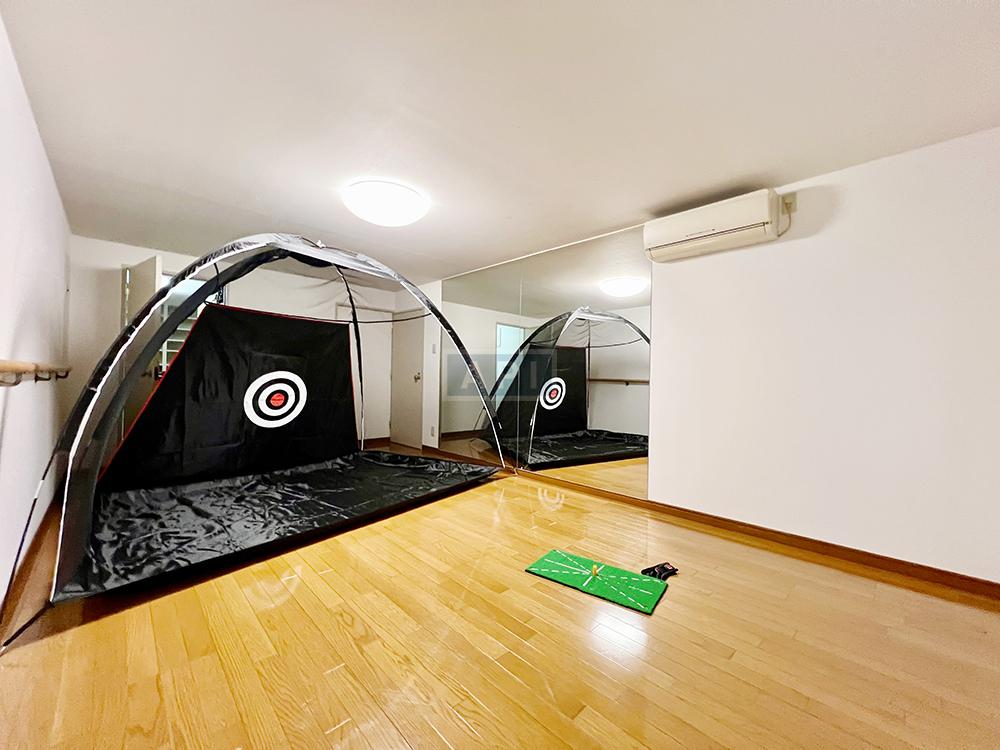  |  Interior photo 16