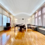  |  Interior photo 01