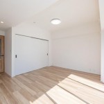  |  Interior photo 04