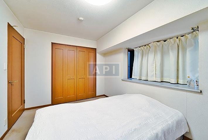  |  Interior photo 03