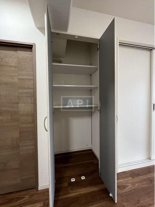  |  Interior photo 07