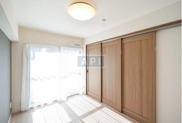  |  Interior photo 06