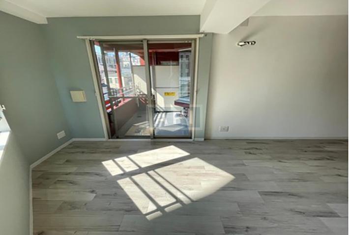  |  Interior photo 07