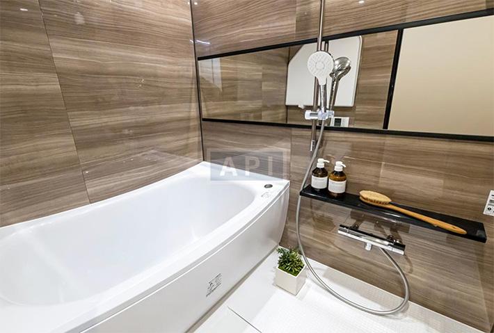  |  Interior photo 07