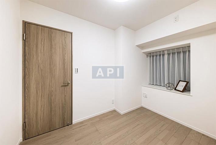  |  Interior photo 06