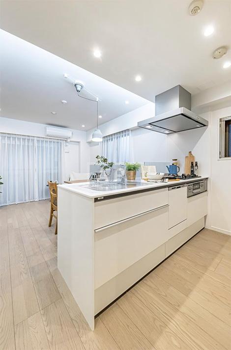  |  Interior photo 05