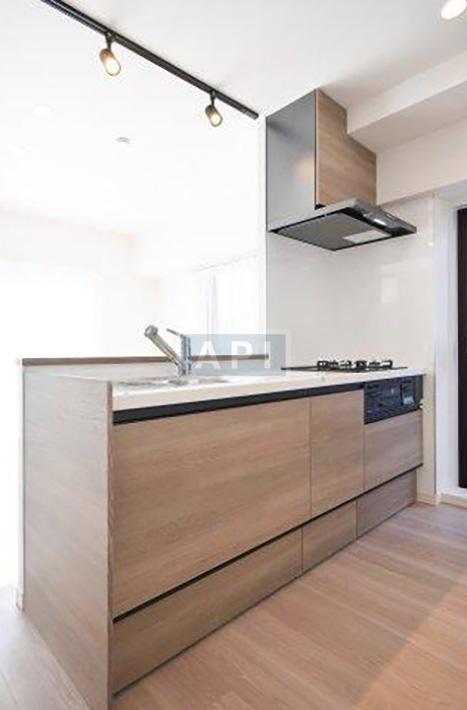  |  Interior photo 04