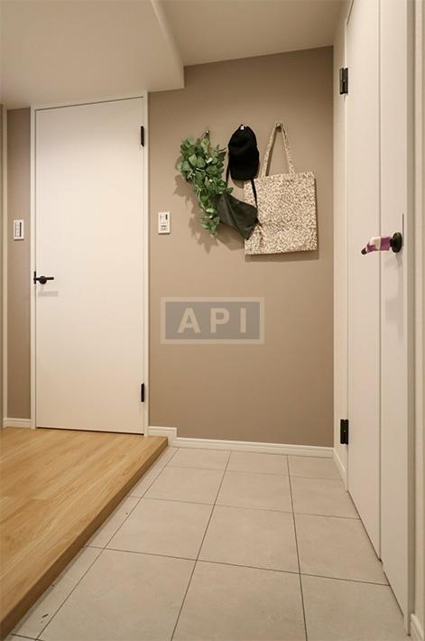  |  Interior photo 11