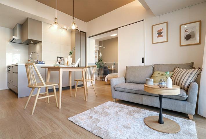  |  Interior photo 03