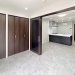  |  Interior photo 01