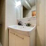  |  Interior photo 09