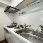  |  Interior photo 05