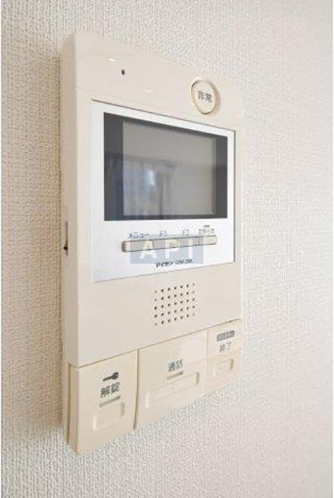  |  Interior photo 15