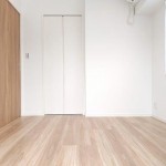  |  Interior photo 01