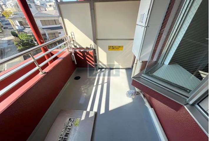  |  Interior photo 14