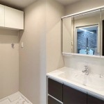  |  Interior photo 04