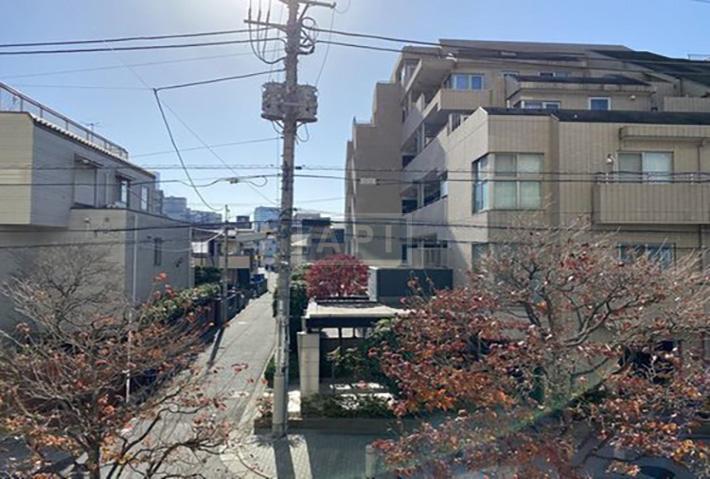  |  Interior photo 14