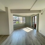  |  Interior photo 01