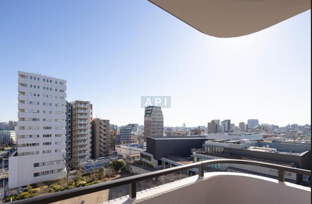  |  Interior photo 13