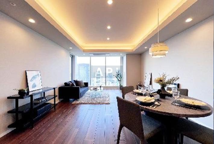  |  Interior photo 02